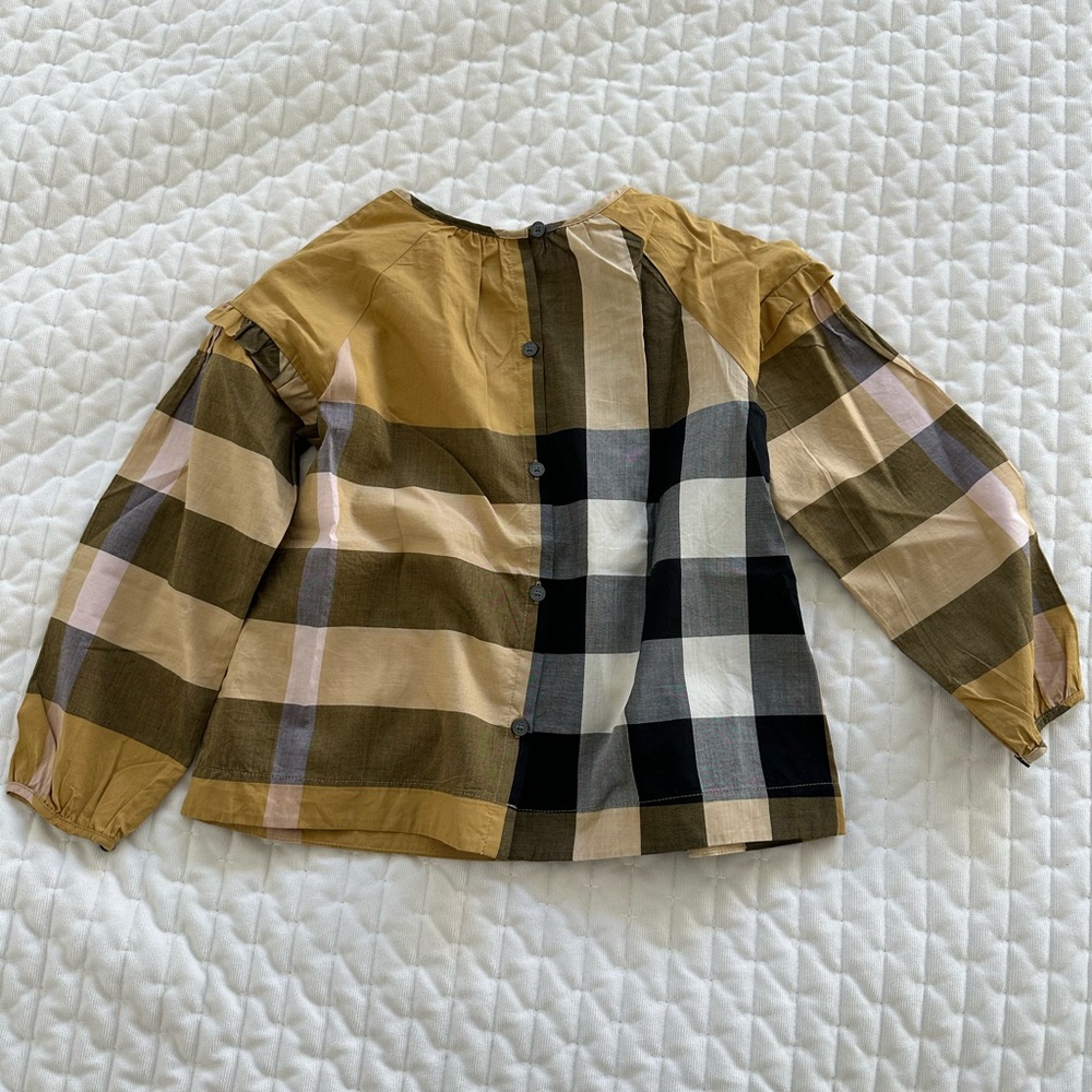 Burberry children’s top - Picture 2 of 4
